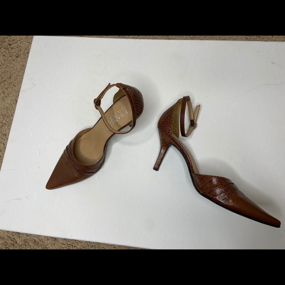 🔥 Franco Sarto 🔥 Brown Ankle Strap Heels - Picture 9 of 10